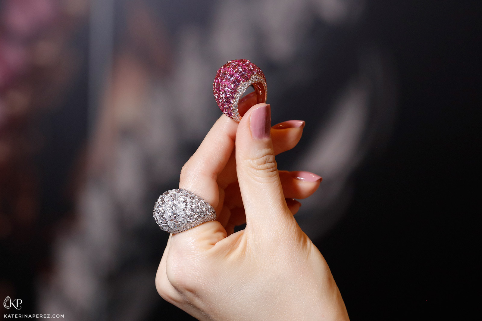 Baenteli Sphere rings with pink sapphires and diamonds