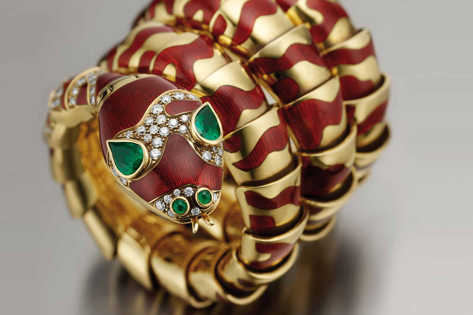 Bvlgari Heritage 'Serpenti' watch with diamonds, emeralds, guilloché enamel in 18k yellow gold