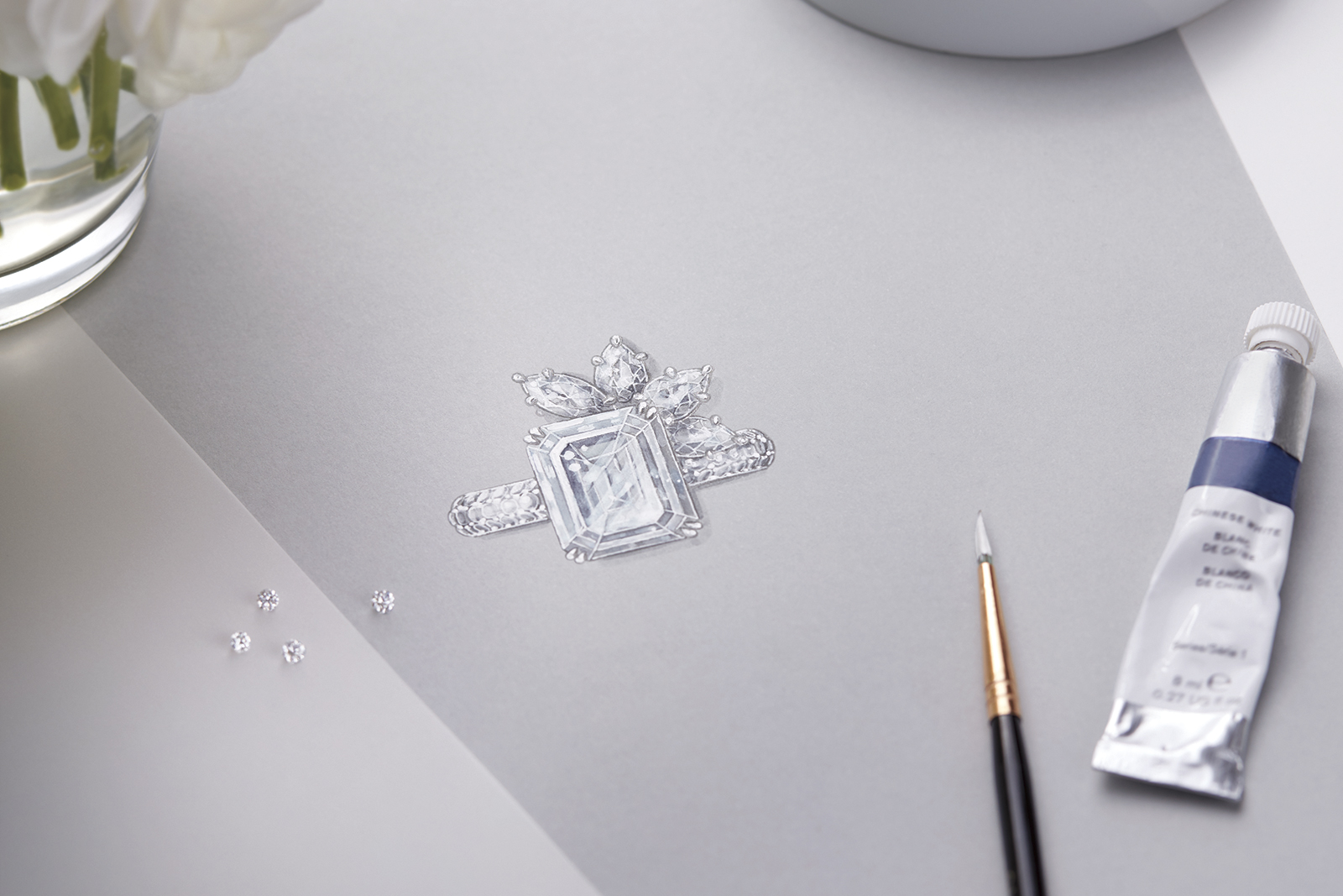 Эскиз помолвочного кольца Harry Winston 'Bridal Couture' из платины с центральным бриллиантом изумрудной огранки  5.51ct, а также бриллиантами в огранке "маркиз"