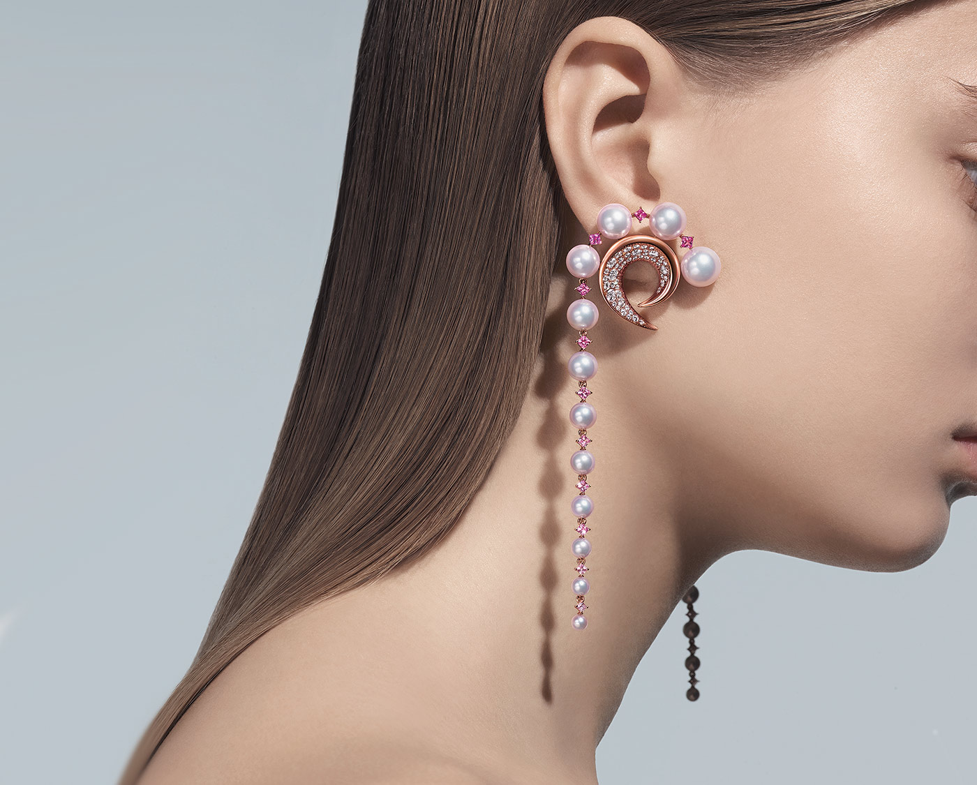 TASAKI Atelier 'Cove' earrings from the 'Surrealism' collection with diamonds, pink sapphires and Akoya pearls in SAKURAGOLD(TM)