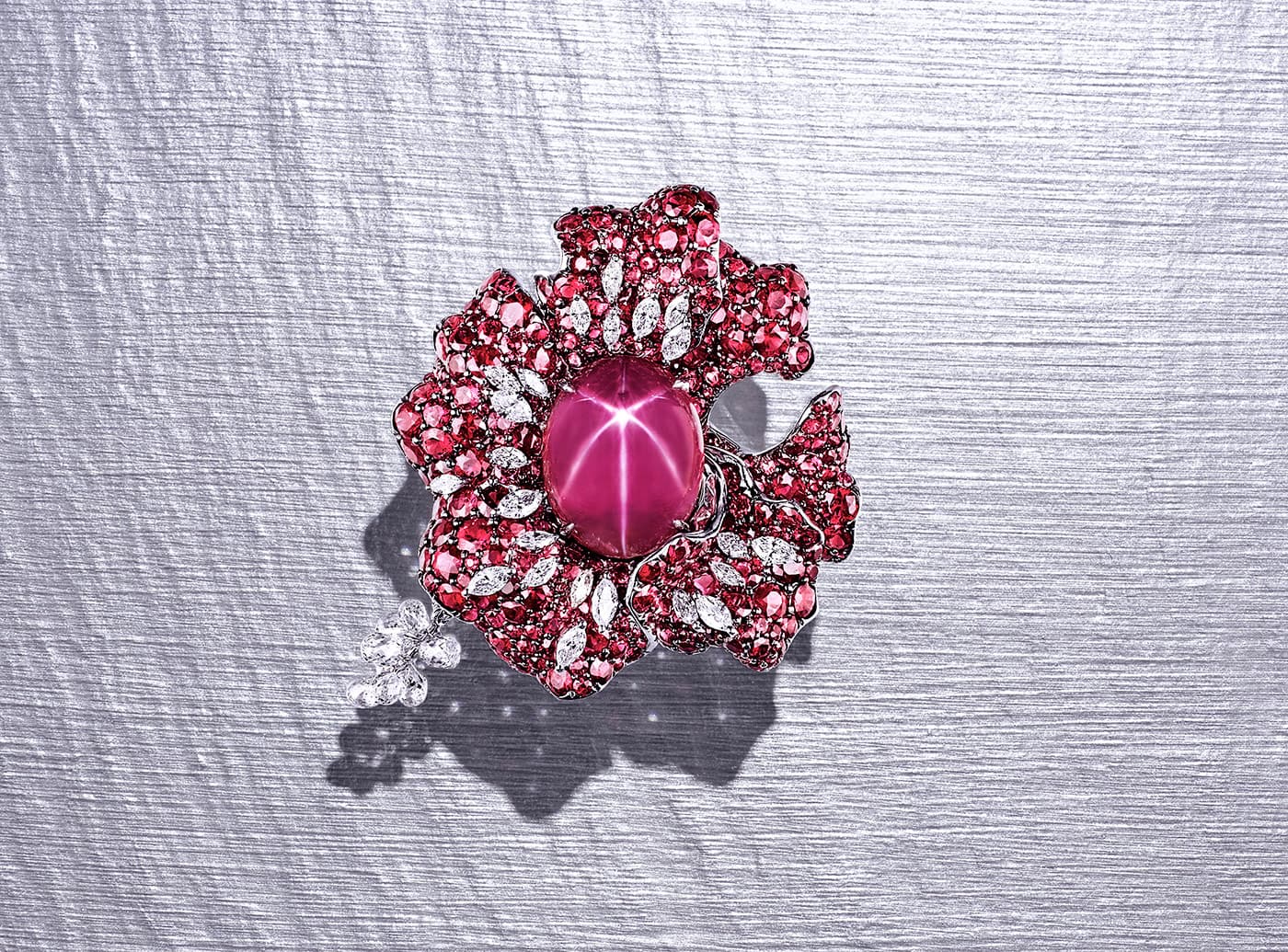 Feng J 'Amour Code' ring with an oval star ruby, rubies and diamonds