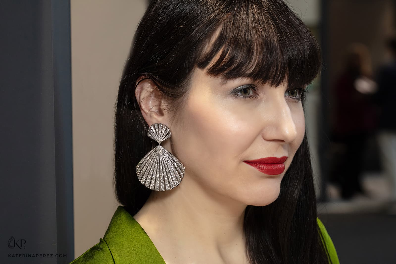 Maison Tabbah 'Wonders' collection earrings in white gold with with diamonds