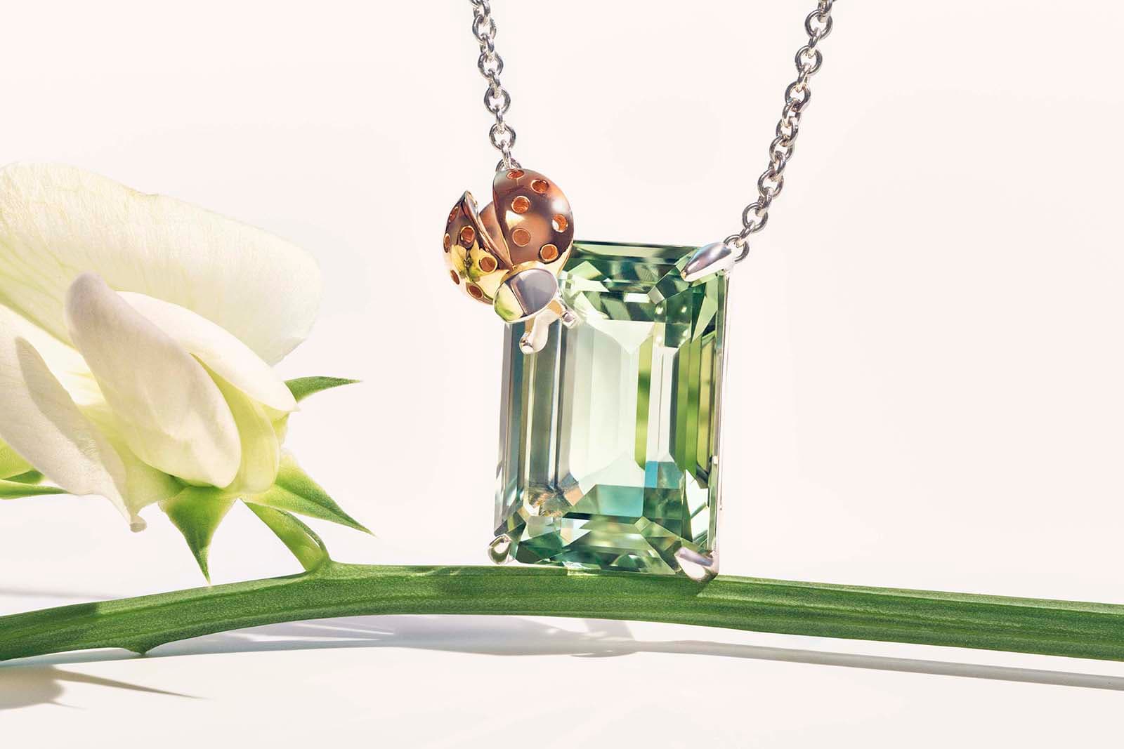 Колье Tiffany&Co. из коллекции 'Return to Tiffany Love Bugs' из белого, розового золота и серебра с кварцем 14ct