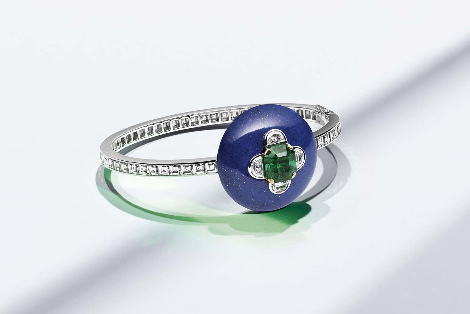 Louis Vuitton Riders of the Knights Le Royaume diamond and emerald ring, Louis  Vuitton