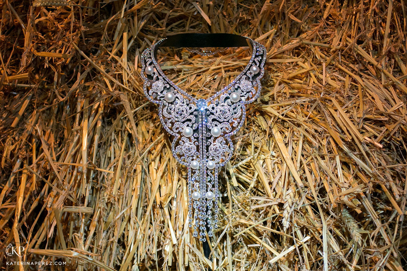 Chanel 'Le Paris Russe de Chanel' collection 'Sarafane' necklace with diamonds and pearls in white gold