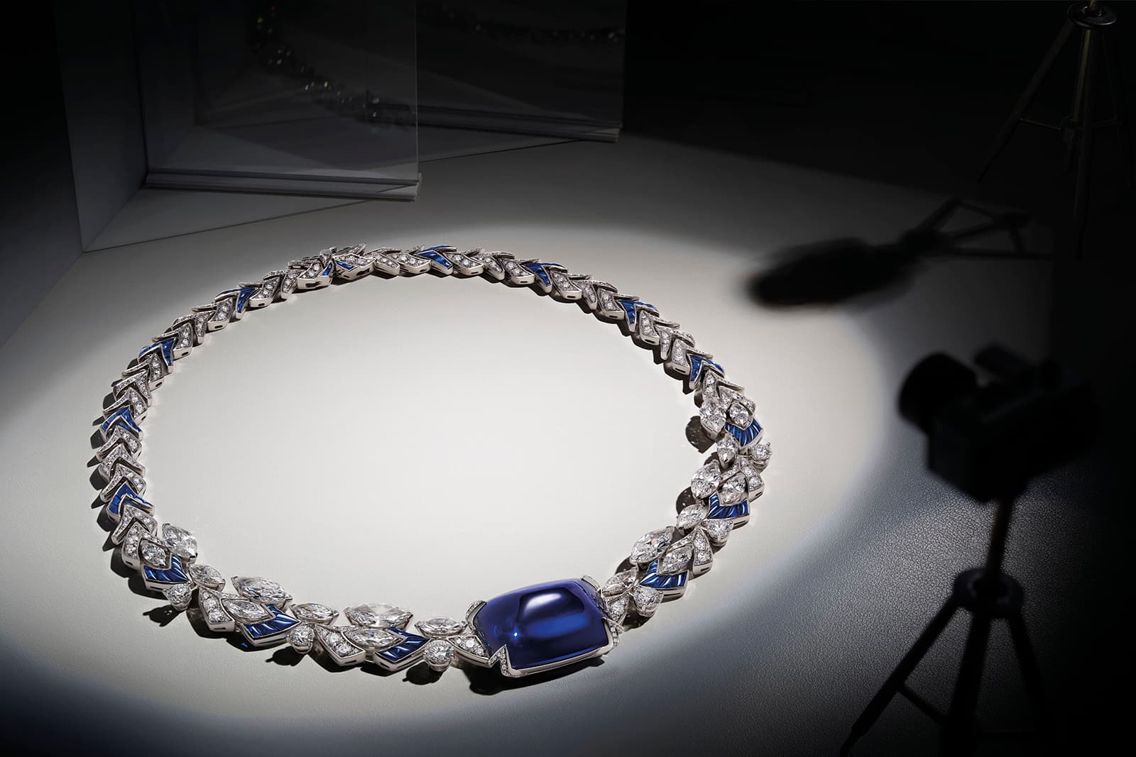 Bvlgari 'Cinemagia' necklace with 70.22 cts cabochon sapphire, 11.36 cts buff-top sapphires and 28.16 cts of diamonds