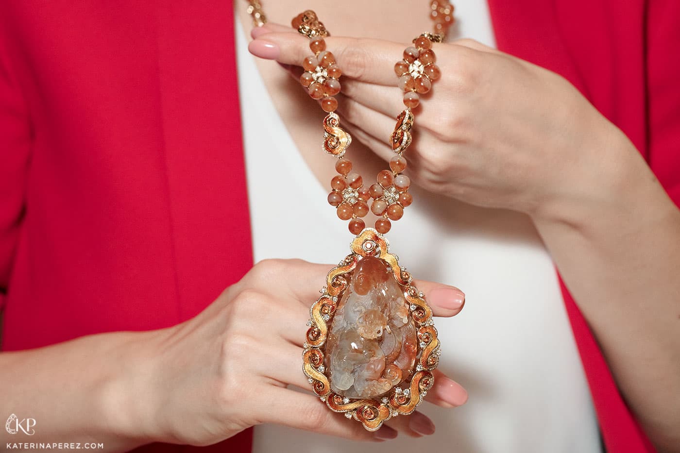 DAWN necklace with carved orange jade, orange jade beads, diamonds and guilloché enamel in red gold