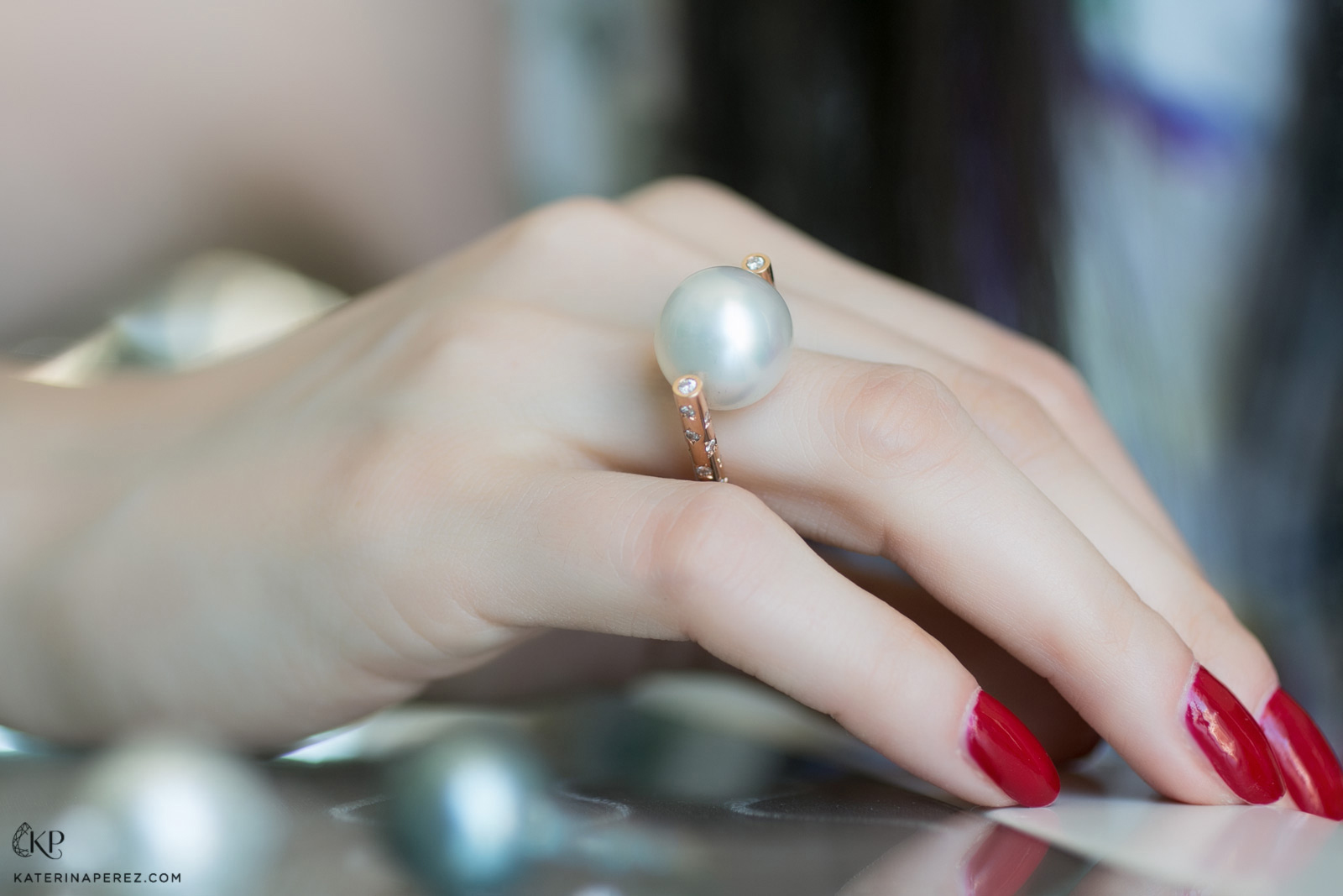 Julie Genet's beautiful white Australian pearl Planete ring