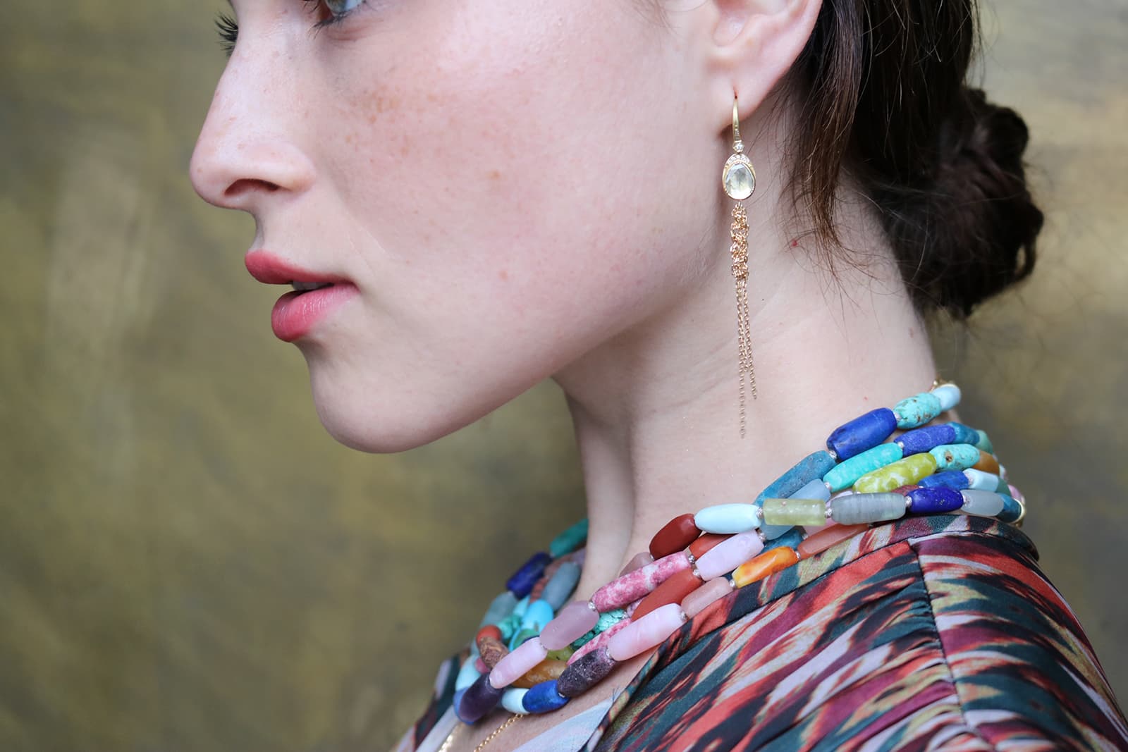Новая коллекция идеальных ожерелий с камнями Brooke Gregson – прекрасный способ мгновенно поднять себе настроение