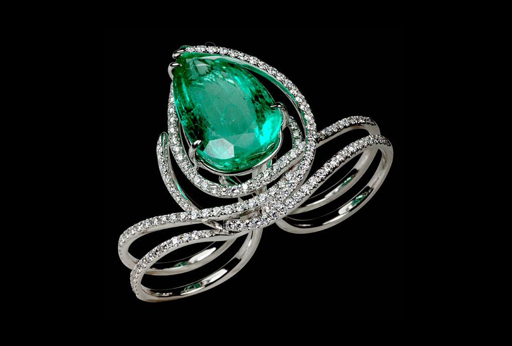Kavant and Sharart one of a kind emerald ring