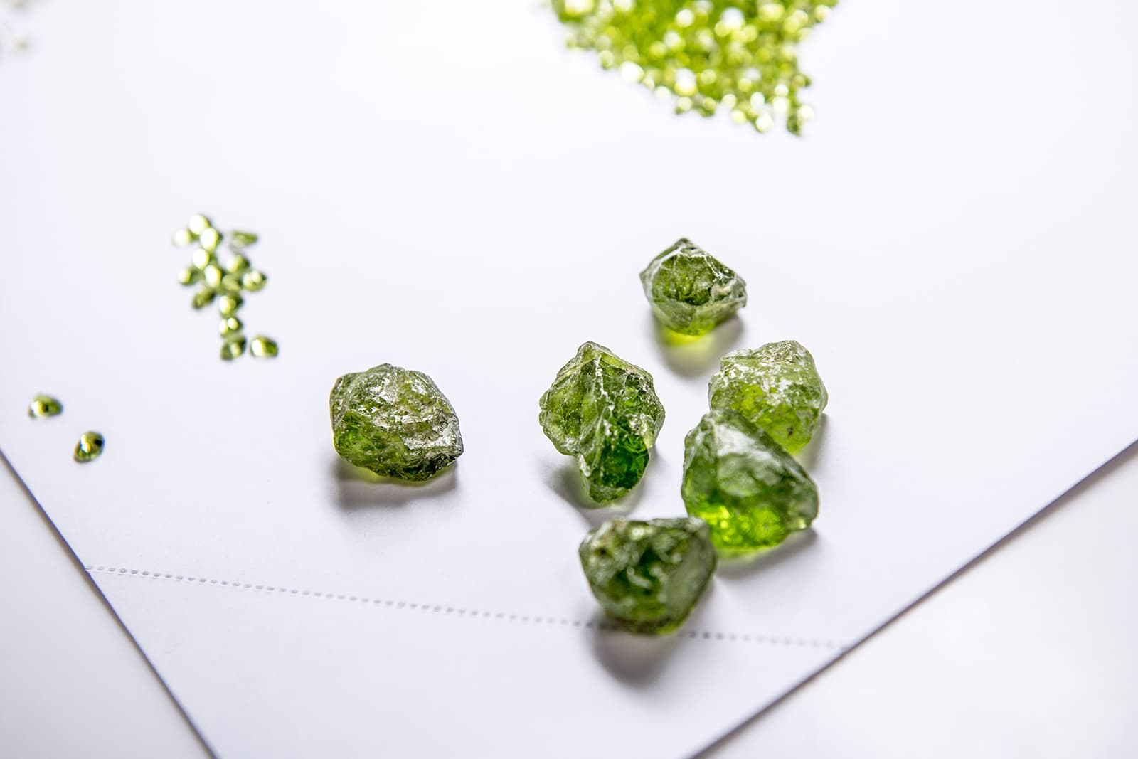 The peridots discovered at the Yiqisong Nanshan mine are universally exceptional, displaying a characteristically rich and pure grass-green colour, exceptional saturation and excellent clarity