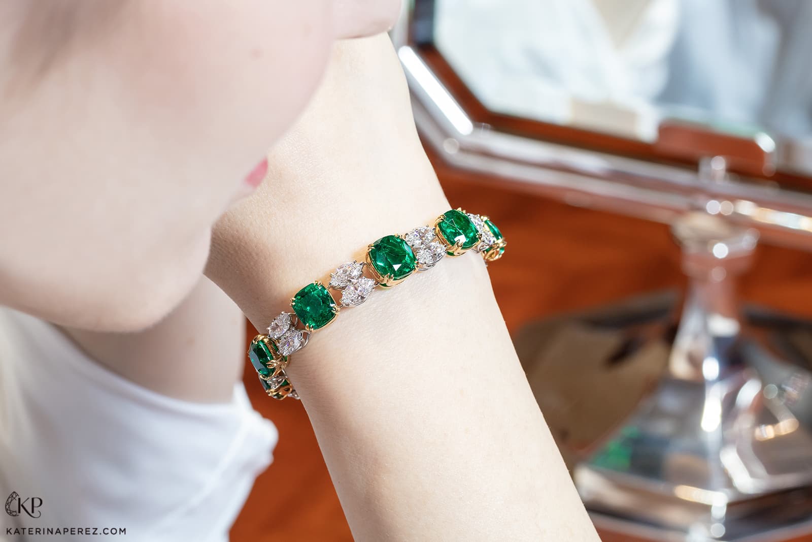 Ronald Abram emerald and diamond bracelet. Photo by Simon Martner