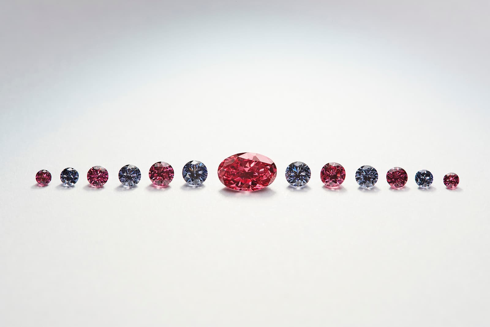 The ‘Petit Oiseau’ selection of blue and red diamonds from the Arygle Pink Diamond Petite Suites Collection