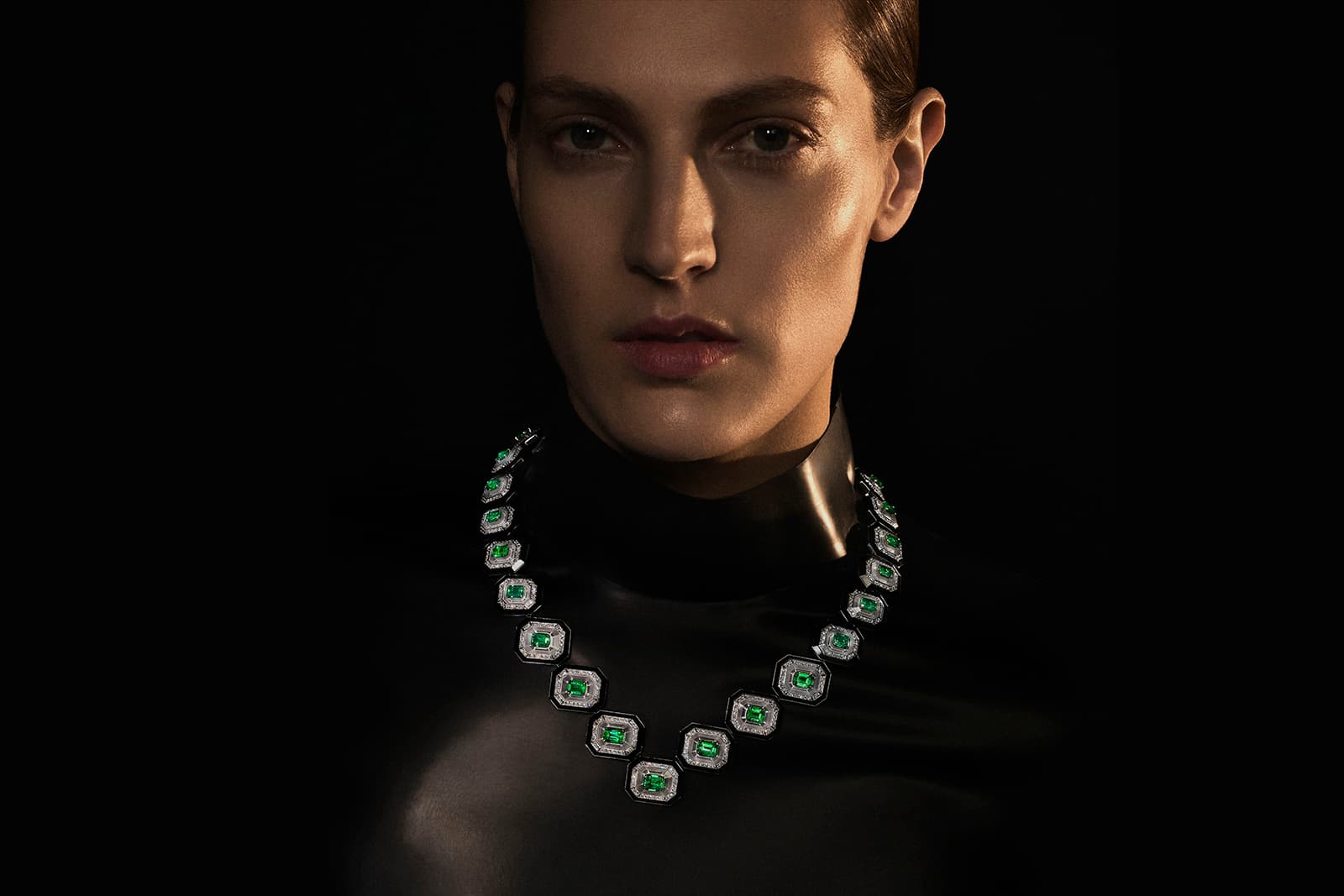 Boucheron Col Émeraudes necklace from the ‘A History of Style, Art Déco’ High Jewellery collection with 28 emeralds of 24.59 carats, set in rock crystal and bordered by black onyx in white gold and platinum