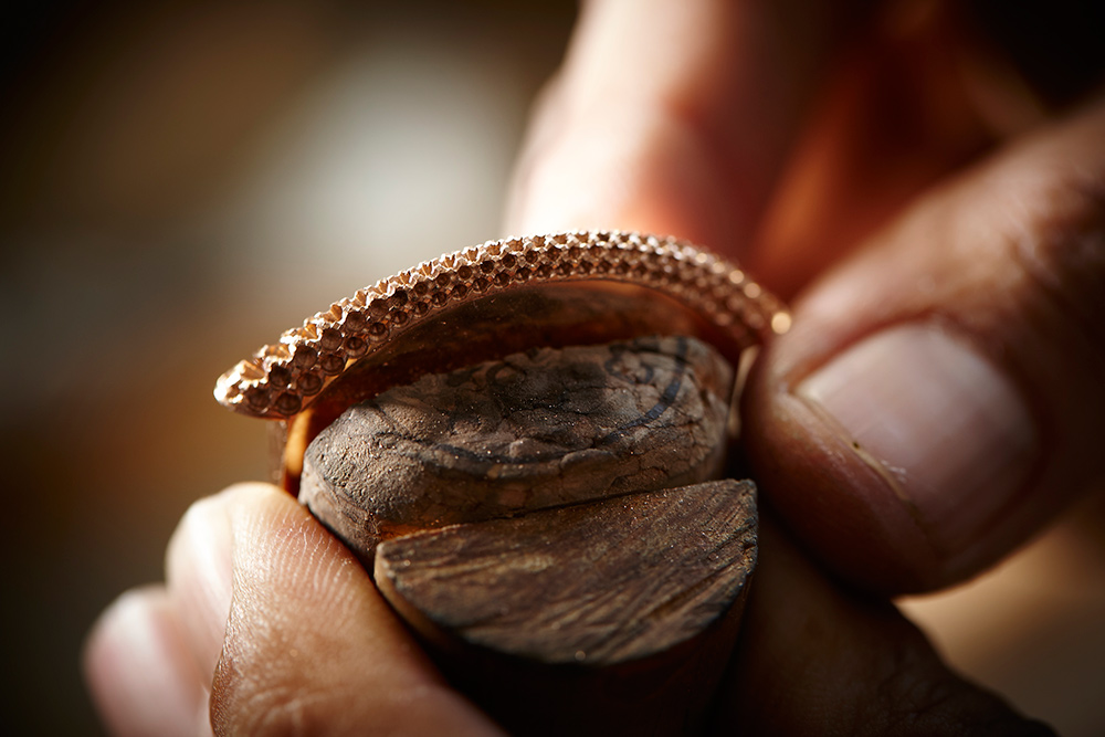 de Grisogono Grappoli watch with orange sapphires in the process of being made