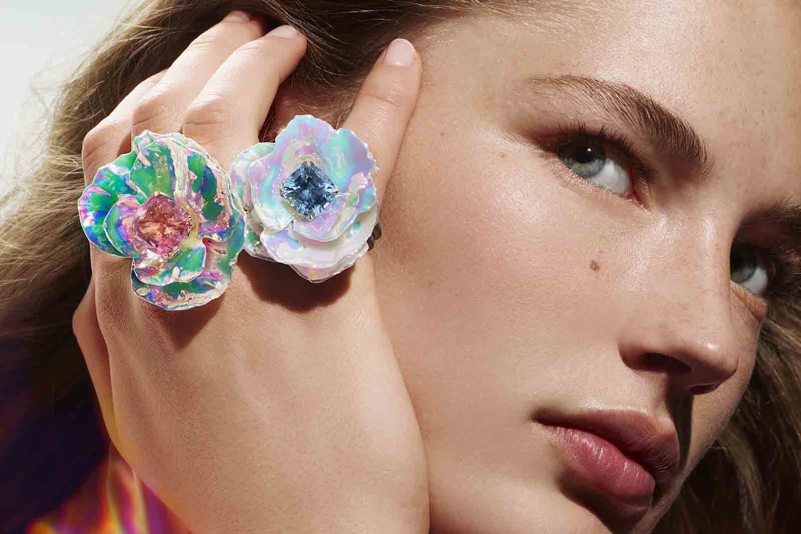 Chromatique rings from the Boucheron Holographique High Jewellery collection with holographic ceramic and coloured gemstones 