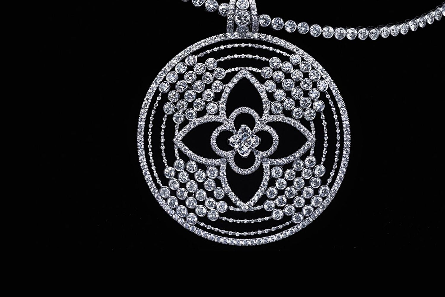 Paris Court of Appeal Validates Louis Vuitton's Use of Four-Leaf Clover in  Jewellery Line - Lexology