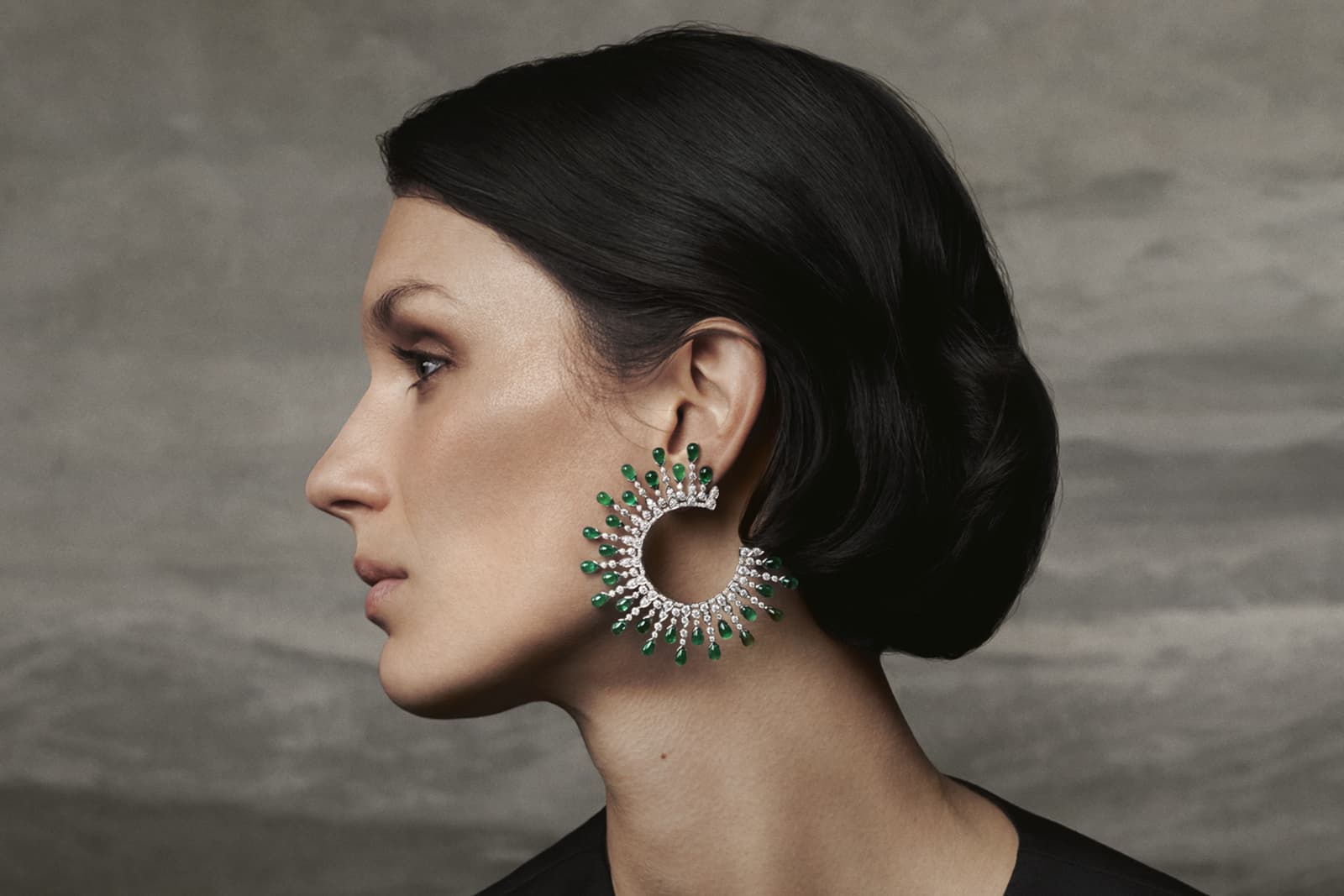 Boucheron New Maharajah earrings set with 58 drop emeralds of 35.93 carats from the Histoire de Style New Maharajahs High Jewellery Collection