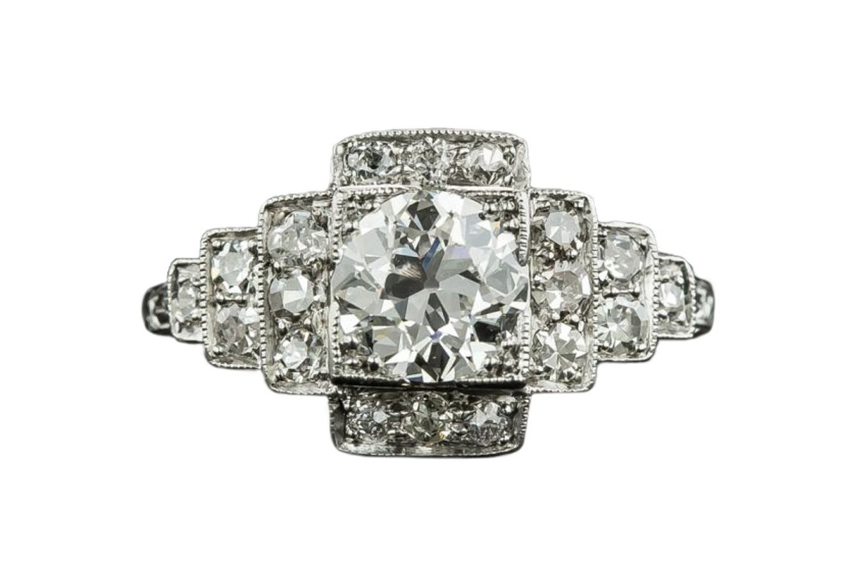 1930's Vintage Diamond Platinum Engagement Ring