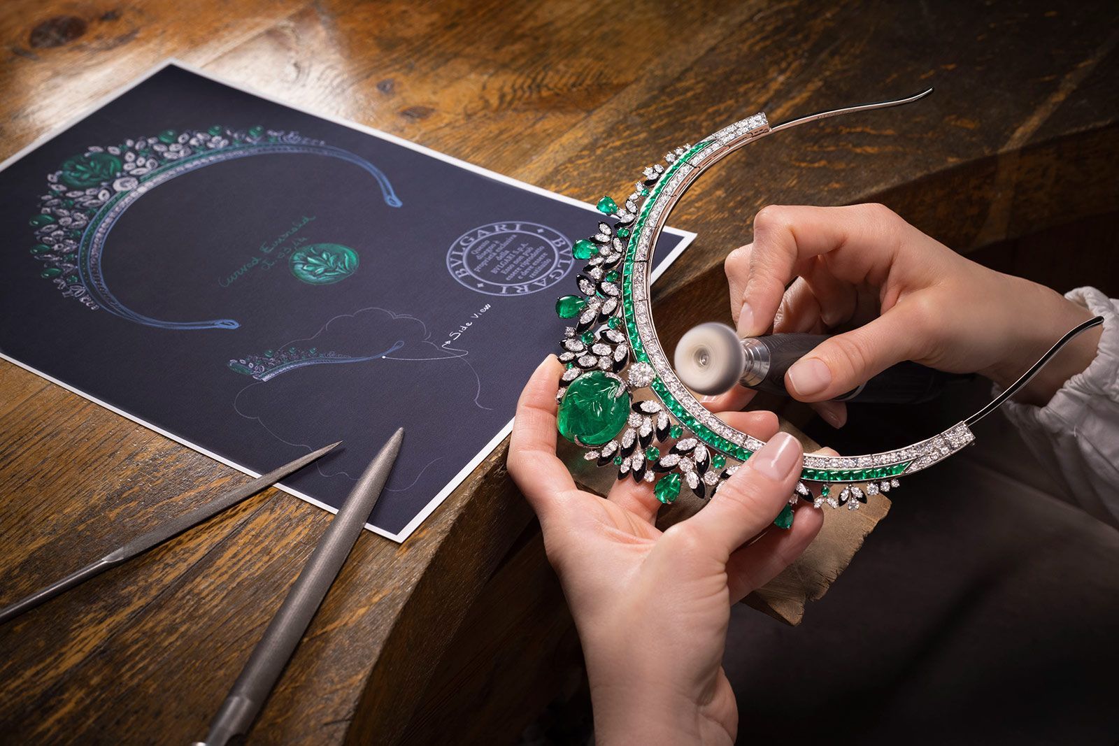 Bvlgari Sperpenti Diamond & Emerald Necklace -V43644 - vividdiamonds