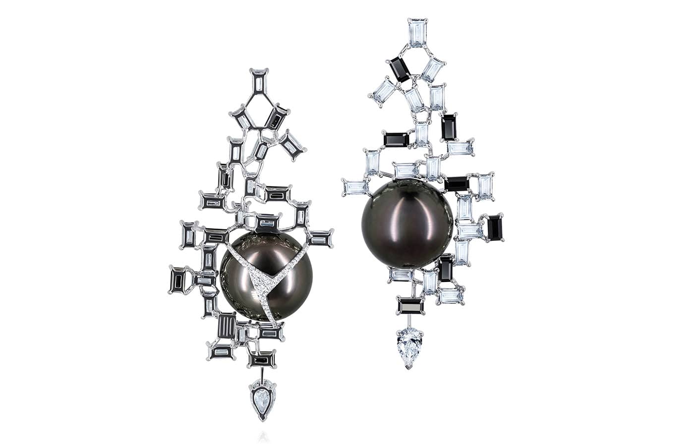 Qiu Fine Jewelry solo earring (front and back) with a Tahitian pearl, onyx and 4.88 carats of diamonds