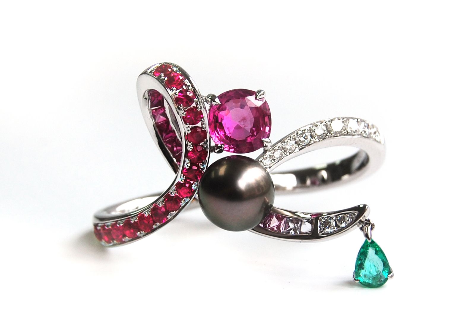 Sarah Ho Kay ring in diamonds, sapphires, ruby and emerald