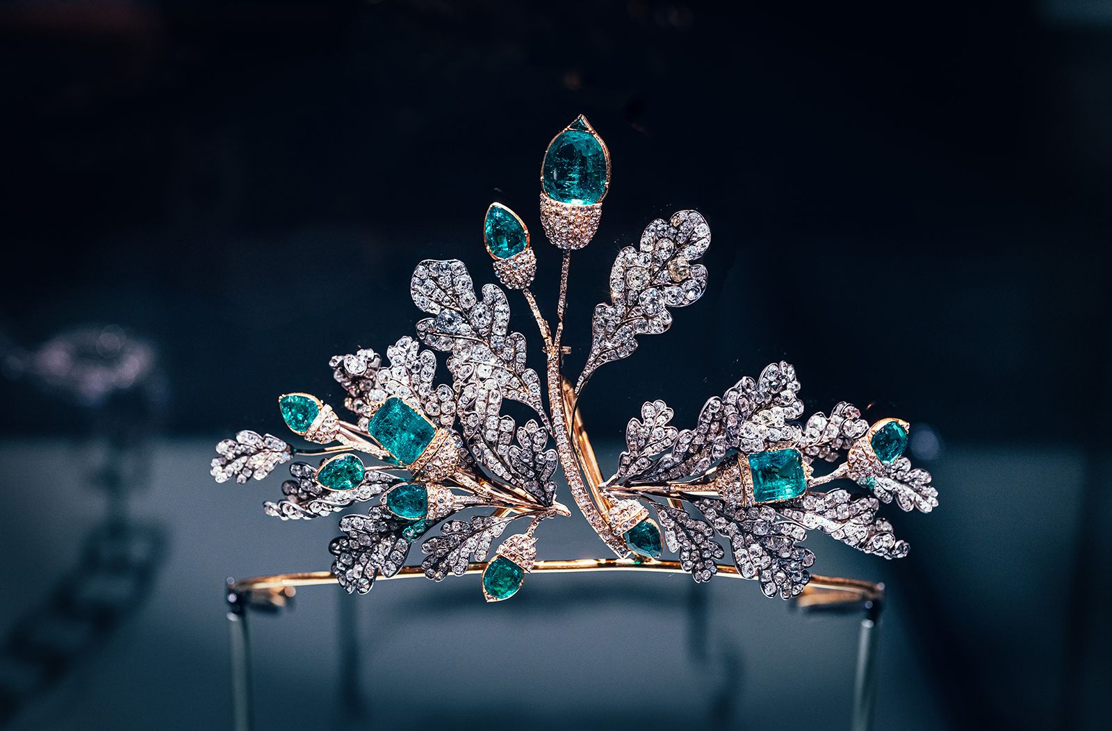 Chaumet diamond and emerald tiara 