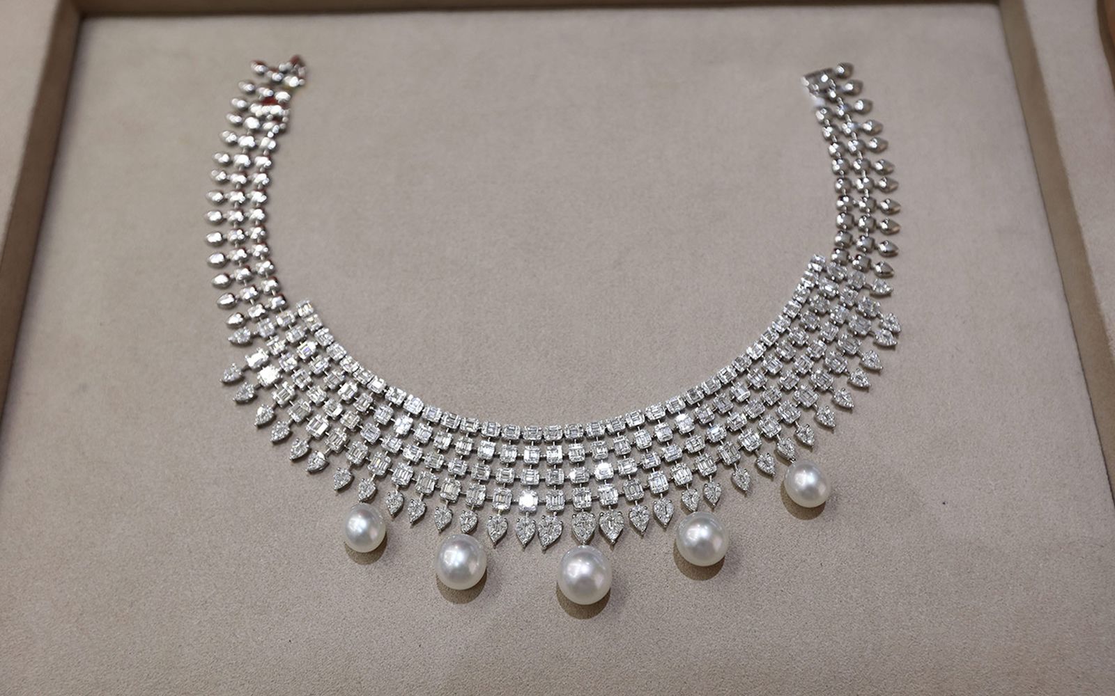 Yoko london outlet pearl necklace