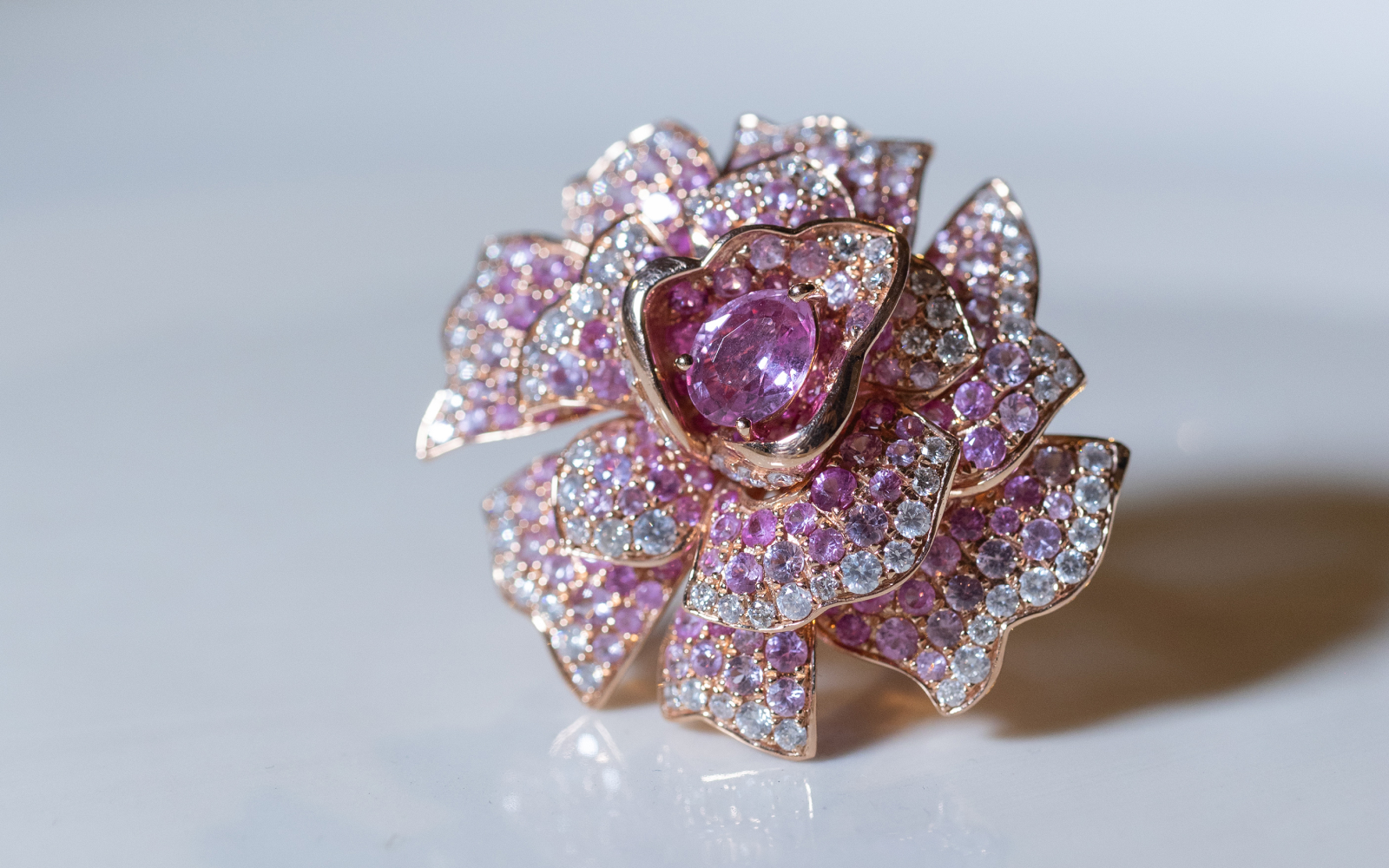 ZARIG Pink Peony cocktail ring with 7.28 carats of pink sapphires and 1.19 carats of colourless diamonds in 18k rose gold 