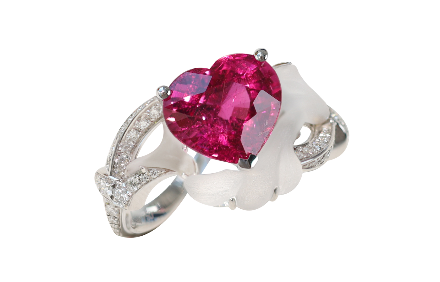 Simone Jewels Portraits of Porcelain ring with a heart-shaped rubellite tourmaline, white quartz and diamonds in 18k white gold 