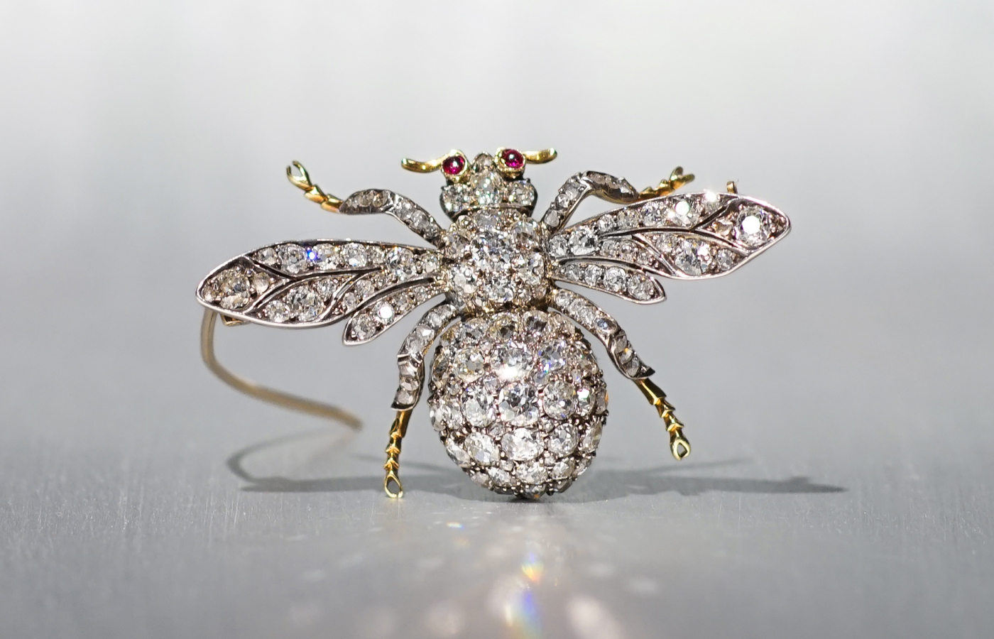 A La Vieille Russie will present this old mine-cut diamond Bee brooch at TEFAF Maastricht from March 9-14, 2024