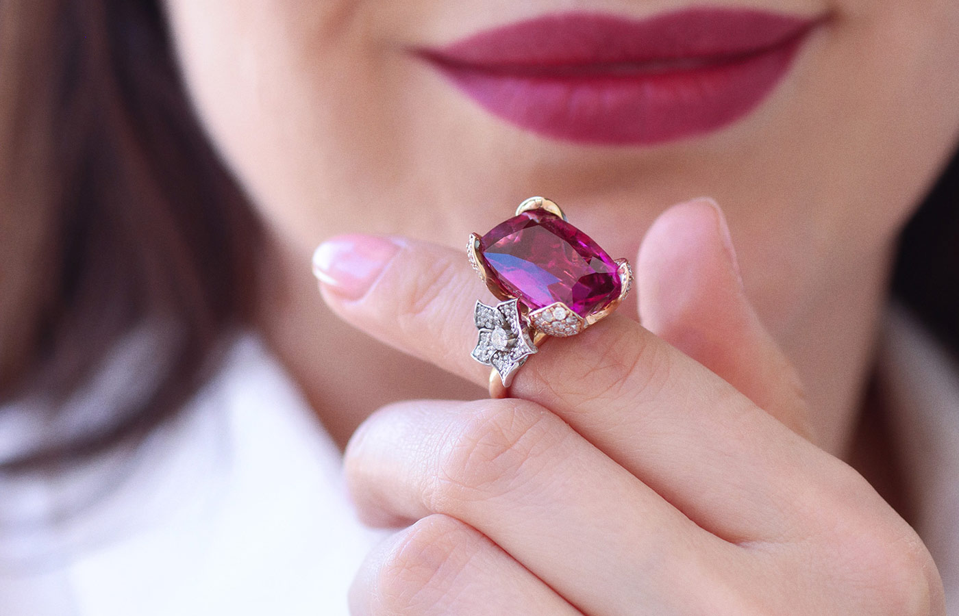 Katerina Perez wears a Colors collection ring by Lisa Nik featuring a 17.85 carat rubellite and 2.42 carats of diamonds, set in 18k rose and white gold