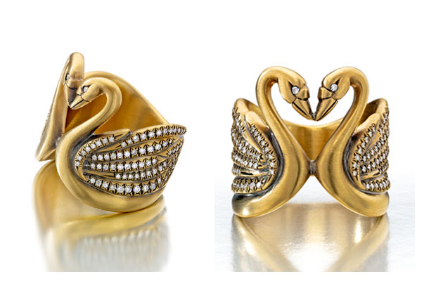 Wendy Brandes Cleves ring in brushed gold with diamonds