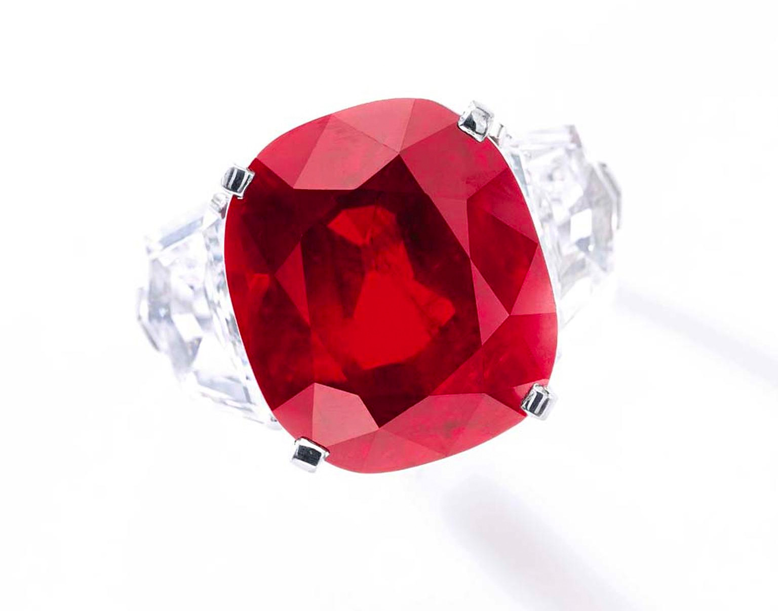 25.59 carat ruby Sunrise Ruby ring