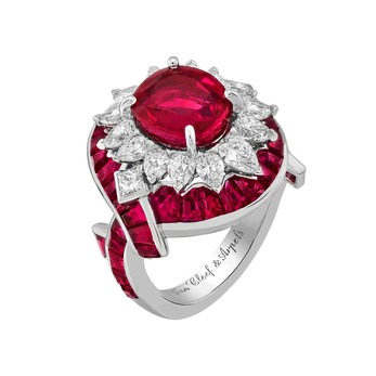 'Romeo and Juliet' collection 'Filtro d'Amore' ring with 3.89ct central ruby, accenting rubies and diamonds in white gold