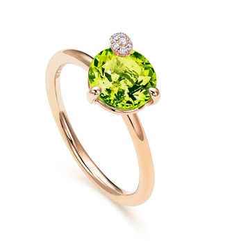 'Peekaboo' collection ring with peridot and diamonds in rose gold