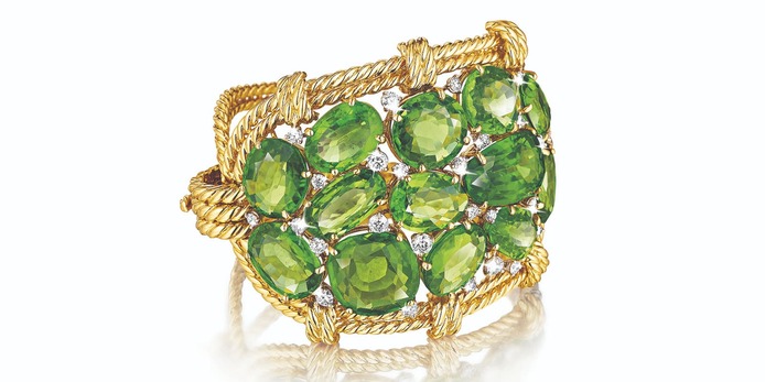 'Cluster' bracelet with peridot and diamonds in yellow gold