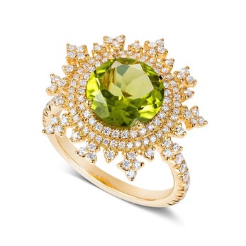 'Tsarina' ring with peridot and diamonds in yellow gold