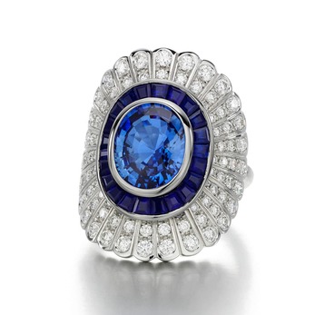 Daisy ring with sapphires and diamonds