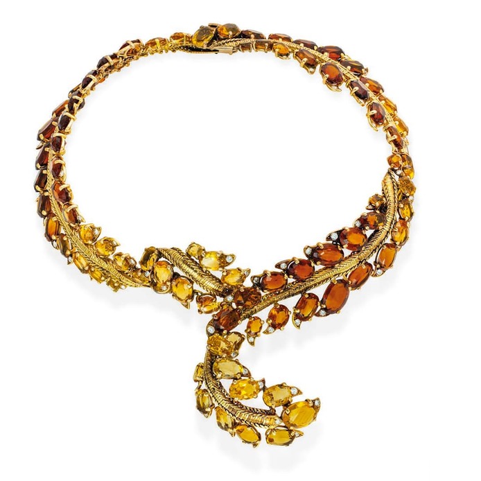 Necklace with citrine and diamond in yellow gold