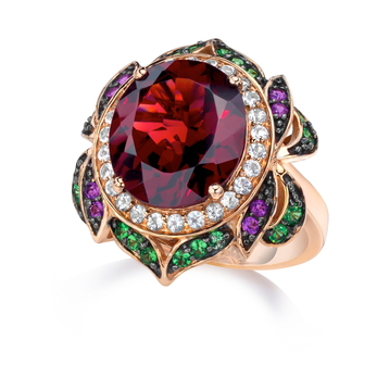Ring in Strawberry gold, garnet, tsavorite, topaz, amethyst and diamond