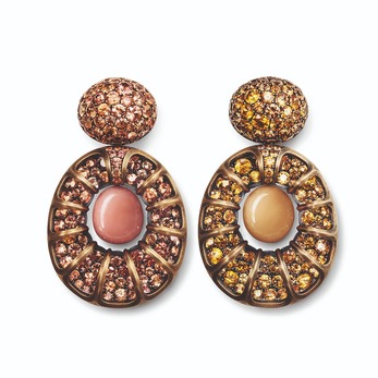 Earrings with conch pearl, Sri Lankan Padparadscha sapphires, Melo pearl and orange sapphires in bronze 
