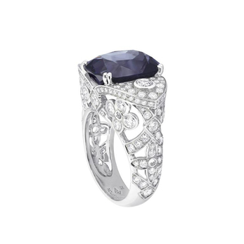 Voyage dans le Temps Dentelle de Monograme ring in white gold with a 9.50 carat grey spinel from Tajikistan and 2.59 carats of diamonds