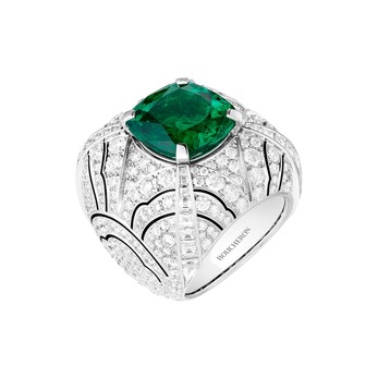 Bouton Émeraudes ring rom the Histoire de Style, Art Déco High Jewellery collection with a 7.43-carat cushion-cut Muzo emerald