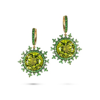 Tsarina Apple Flake earrings in 18k yellow gold with tsavorites, peridot and two round-cut peridot centre stones of 11.10 carats