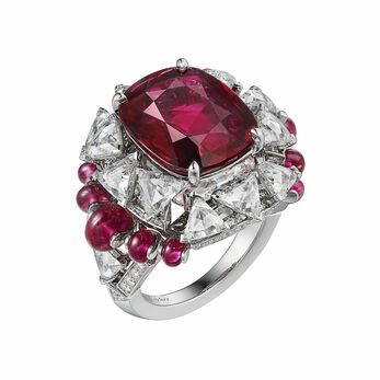 Phaan ring with an 8.20 carat ruby from the Sixième Sens par Cartier High Jewellery collection