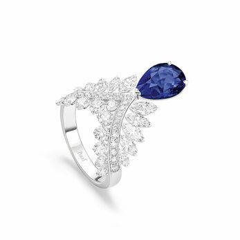  Wings of Light Dazzling Cascade ring with a pear-shaped blue sapphire and diamonds 
