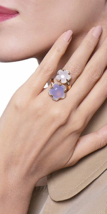 Bon Ton rings with carved chalcedony and milky quartz in 18K rose gold 