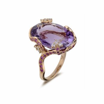 Ring with a central amethyst, pink sapphires and diamonds