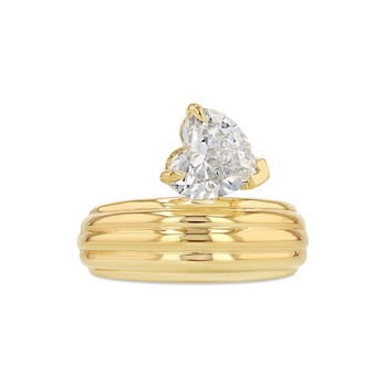 Heart Column ring in gold and diamond